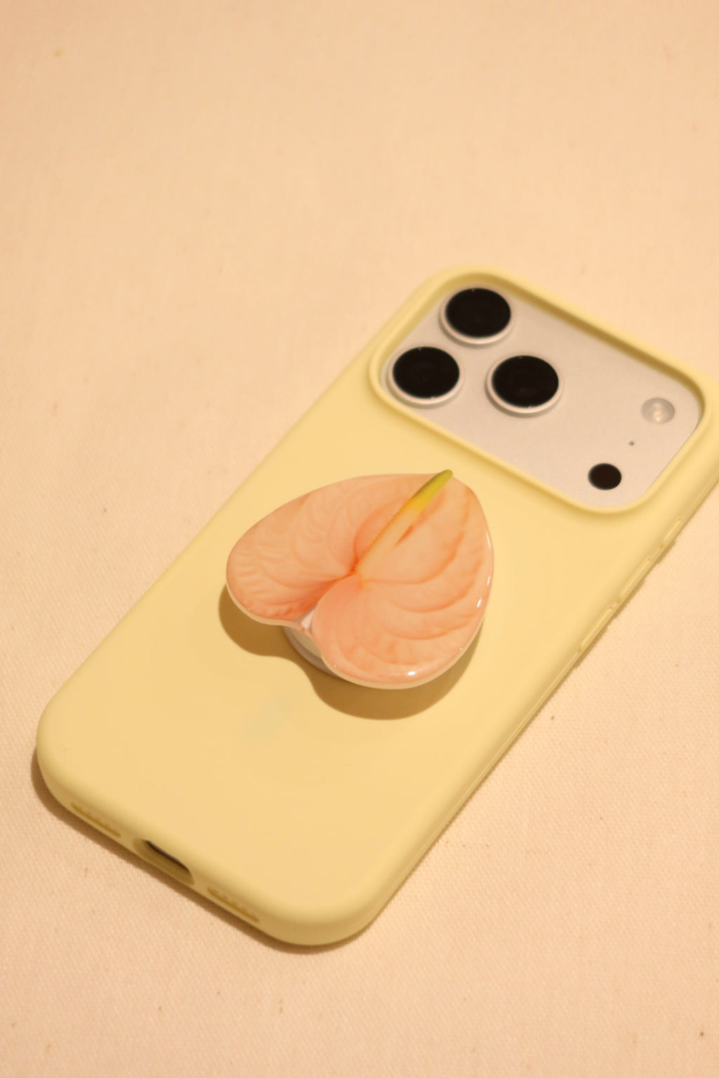 Bloom Phone Grip
