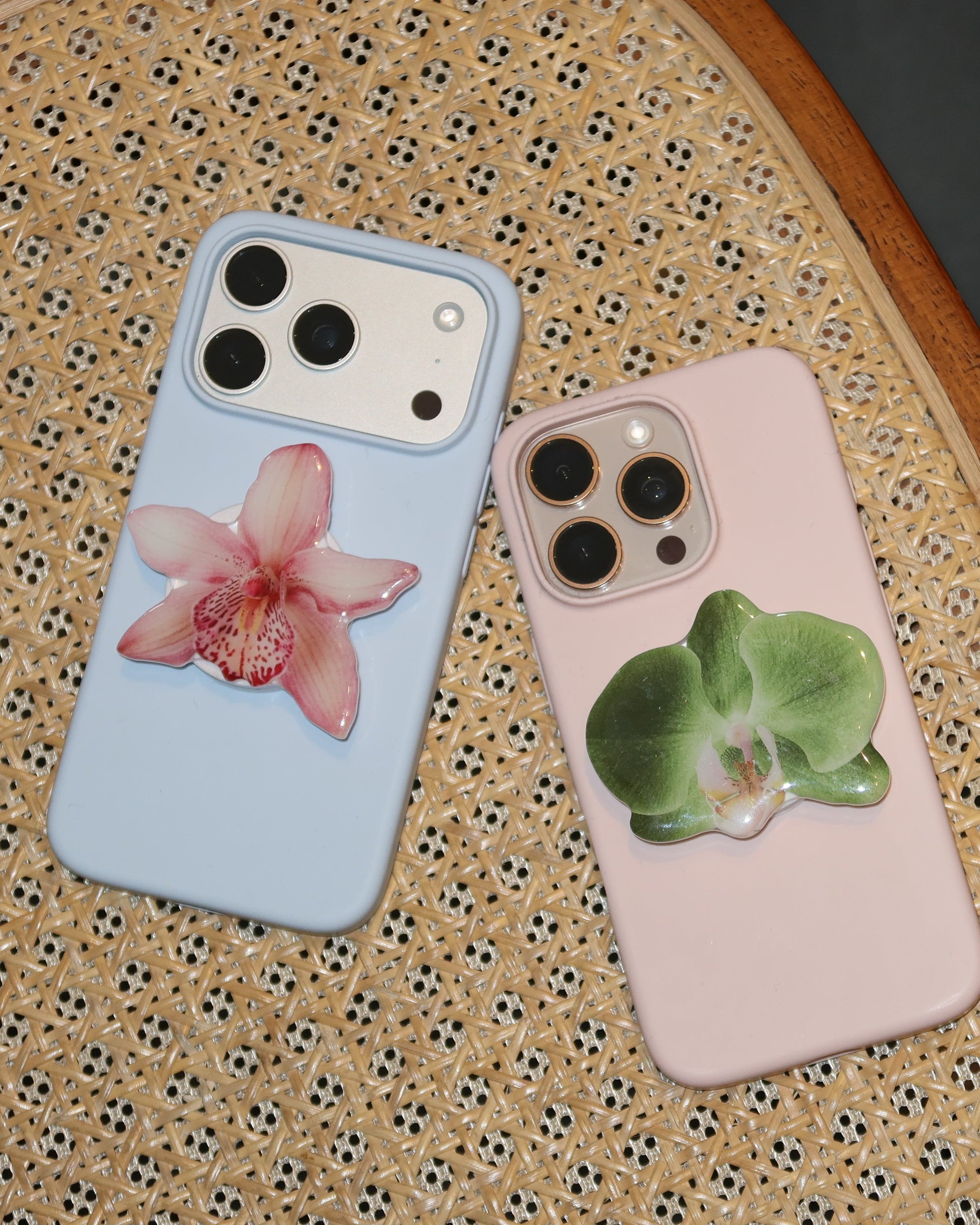 Bloom Phone Grip